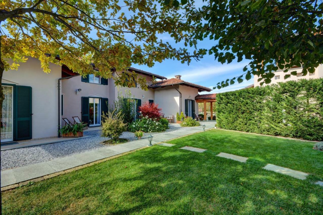 La Rosa Gialla Bio Apartments & Rooms Barolo Buitenkant foto